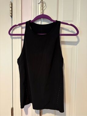 Lululemon Black Performance Tank 4
